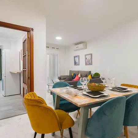 Santa Catalina Moderno Appartement *