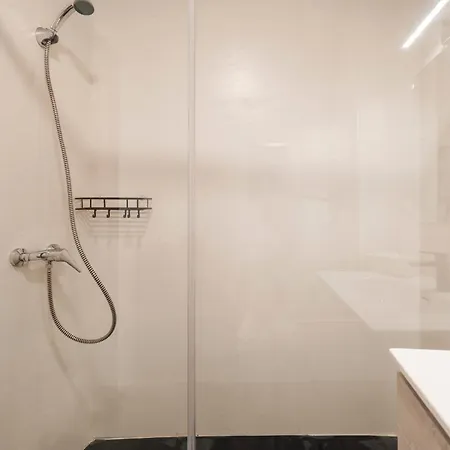 Santa Catalina Moderno Appartement *